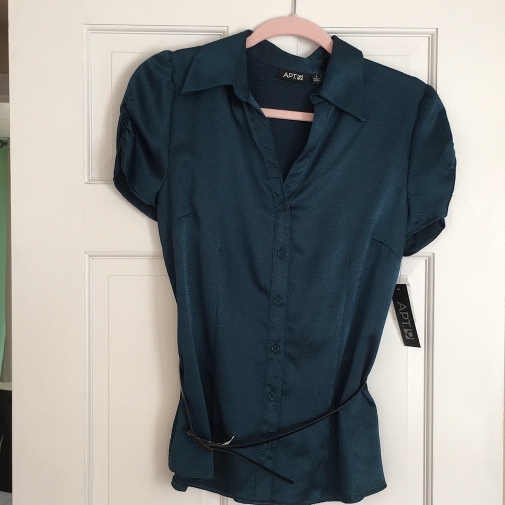 NWT Apt 9 jade button down